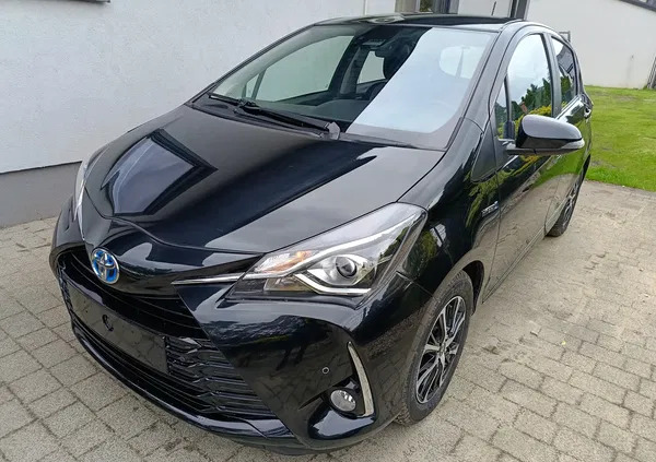 toyota Toyota Yaris cena 58500 przebieg: 99000, rok produkcji 2018 z Raciąż